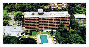 Hôtel Sawa - Douala - Cameroon - Axminster 80% wool and 20% nylon carpet and superior underlay